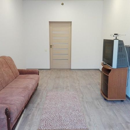 Apartment On Kryvorizhstal Street 35-24 Kryvyi Rih Dış mekan fotoğraf
