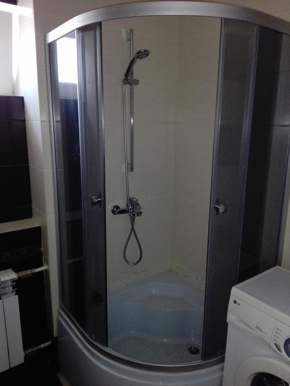 Apartment On Kryvorizhstal Street 35-24 Kryvyi Rih Dış mekan fotoğraf