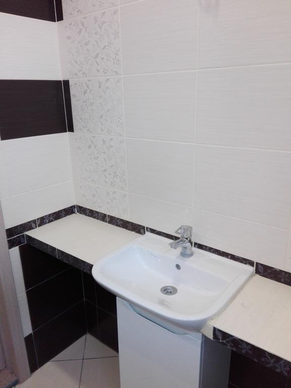 Apartment On Kryvorizhstal Street 35-24 Kryvyi Rih Dış mekan fotoğraf