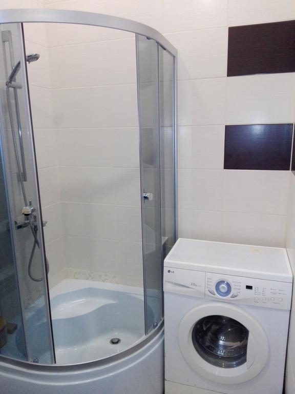 Apartment On Kryvorizhstal Street 35-24 Kryvyi Rih Dış mekan fotoğraf