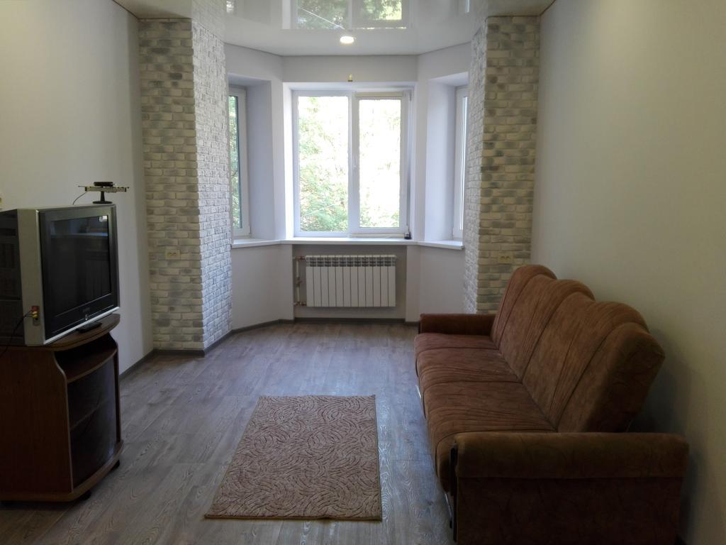 Apartment On Kryvorizhstal Street 35-24 Kryvyi Rih Dış mekan fotoğraf